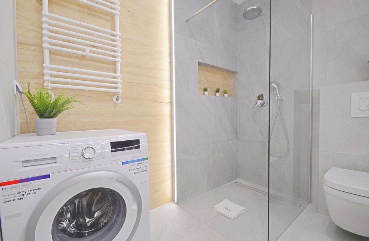 Apartamenty Bryza-Matejki 1B-Parking Swinoujscie Ngoại thất bức ảnh